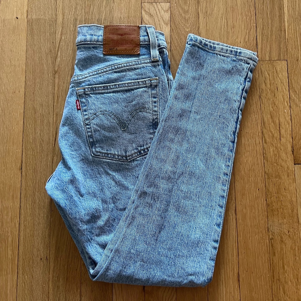 Levi's Premium 501 Skinny Jeans 25x28 Tango Light